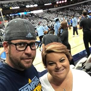 Meet your Posher, Thomas